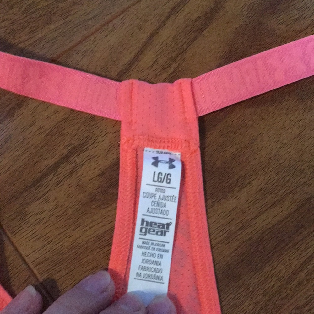 Halter top - Picture 3 of 4